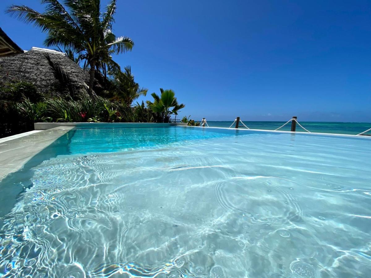 Joya' Beach Suites & Villa Джамбіані Екстер'єр фото